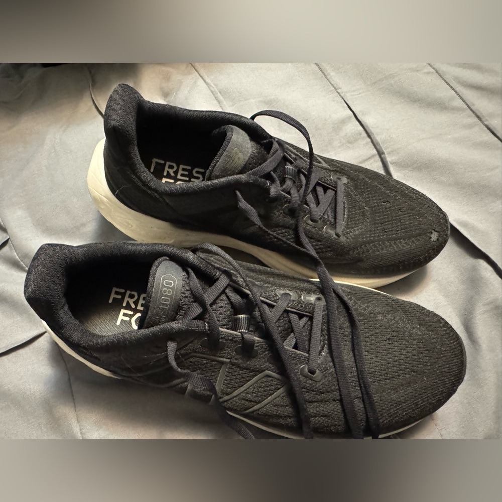 Women’s New Balance 1080